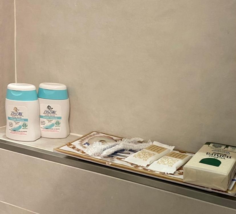 Casa Raffaela Hotel Marina Di Pisa Eksteriør billede